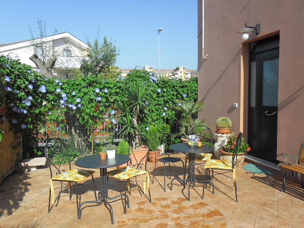 Viola Di Mare Rooms And Parking Termoli Eksteriør bilde