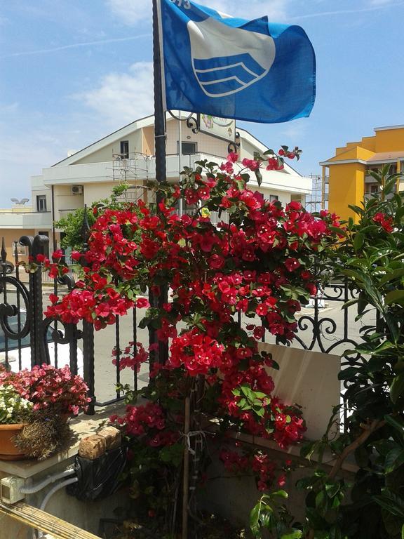 Viola Di Mare Rooms And Parking Termoli Eksteriør bilde